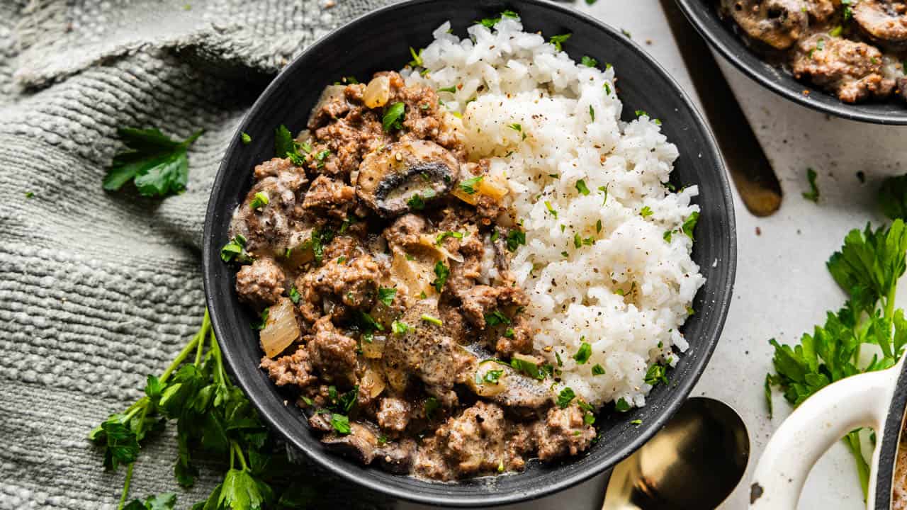 Carne tocată Stroganoff cu orez